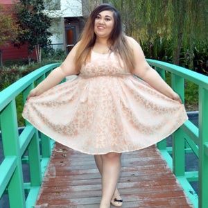 Textured Blush & White Floral Fit and Flare Dress